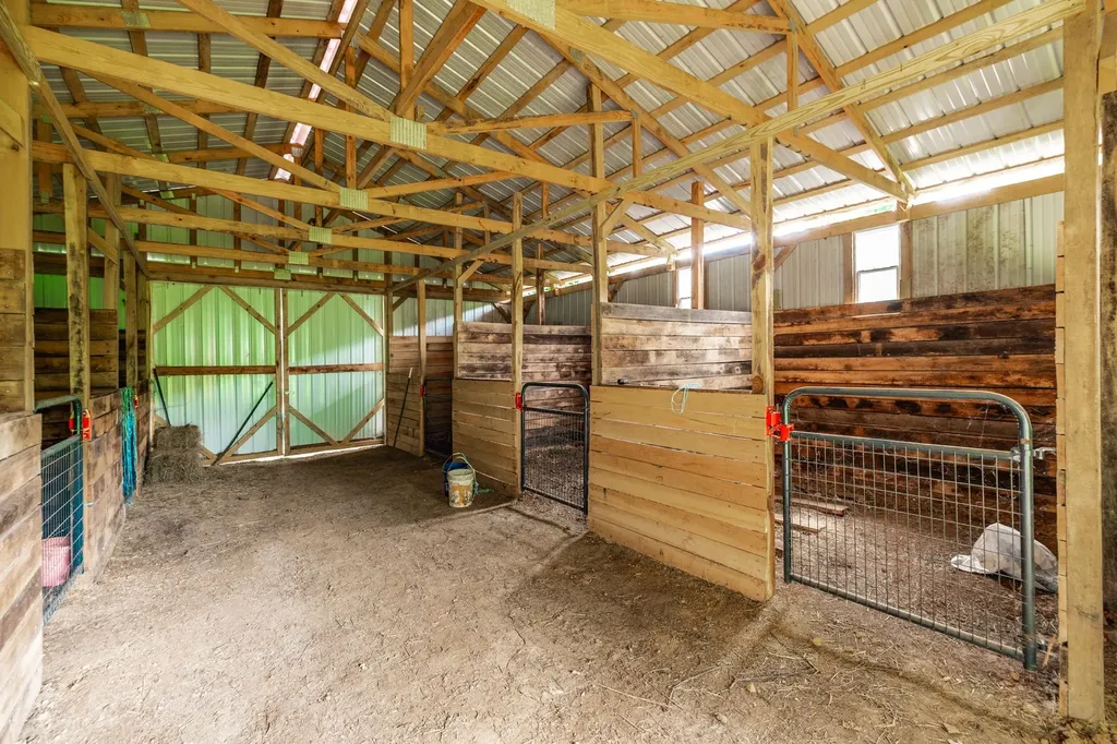 2935 Green Grove Road Hartsville TN 37074