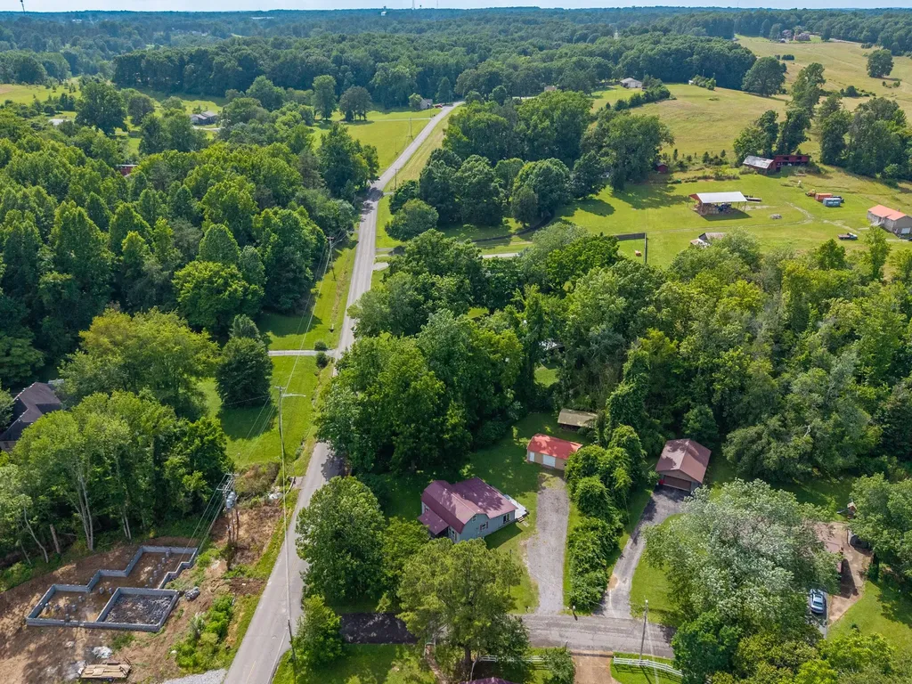 114 Greenhaven Circle Dickson TN 37055
