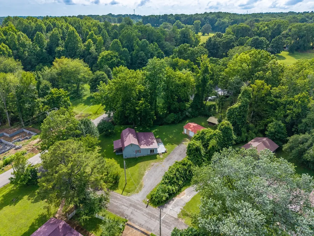 114 Greenhaven Circle Dickson TN 37055