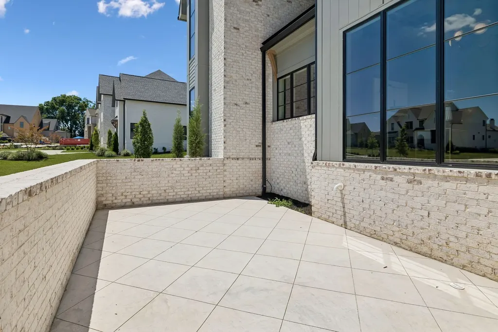 8106 Turning Point Drive Brentwood TN 37027