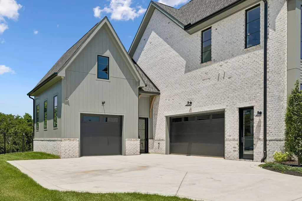 8106 Turning Point Drive Brentwood TN 37027