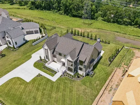 8106 Turning Point Drive Brentwood TN 37027
