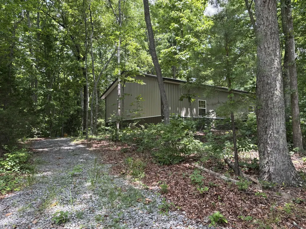236 County Road 3 Riceville TN 37370