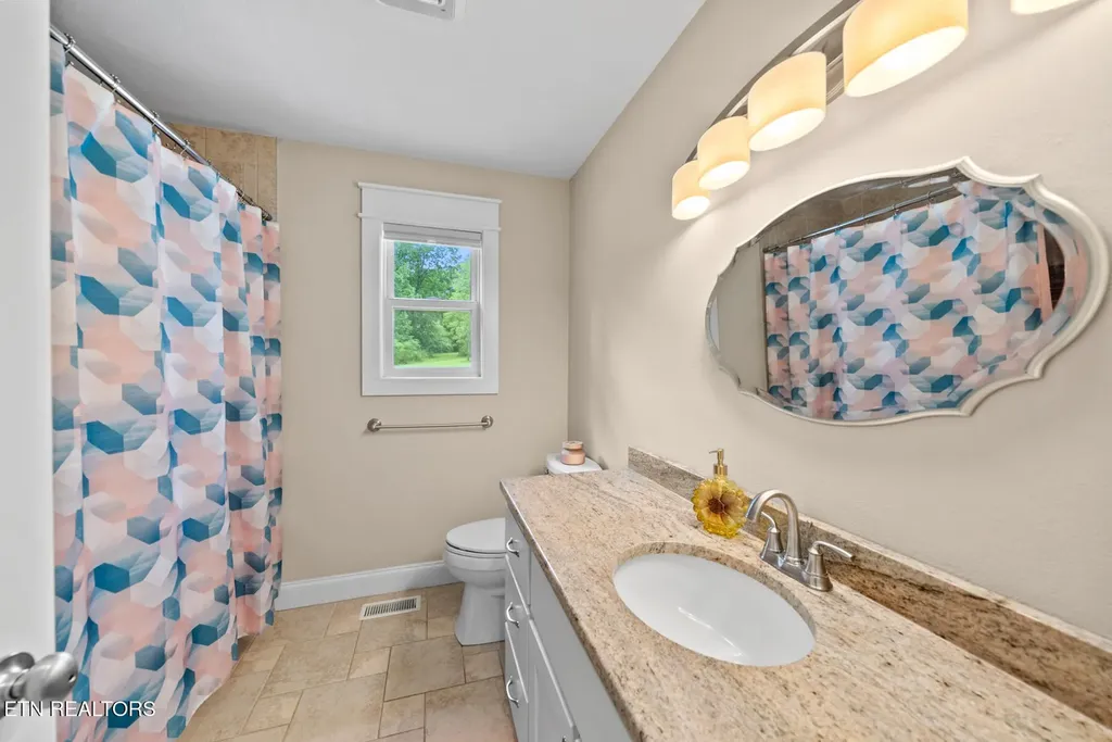156 Pace Avenue Crossville TN 38555