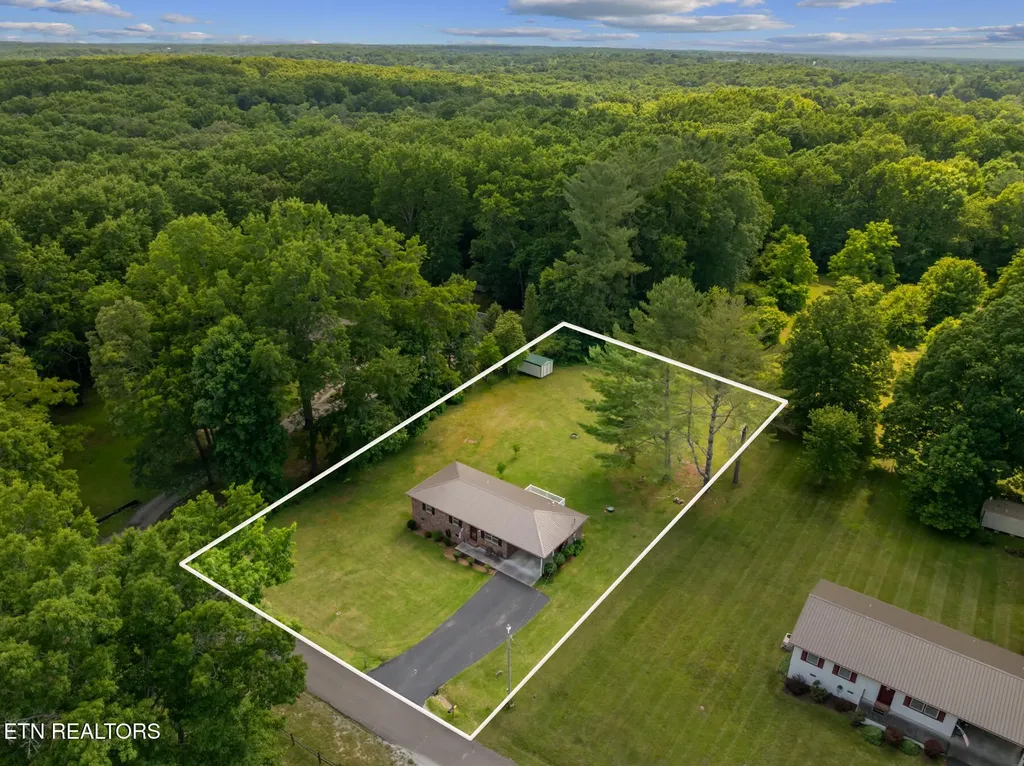 156 Pace Avenue Crossville TN 38555