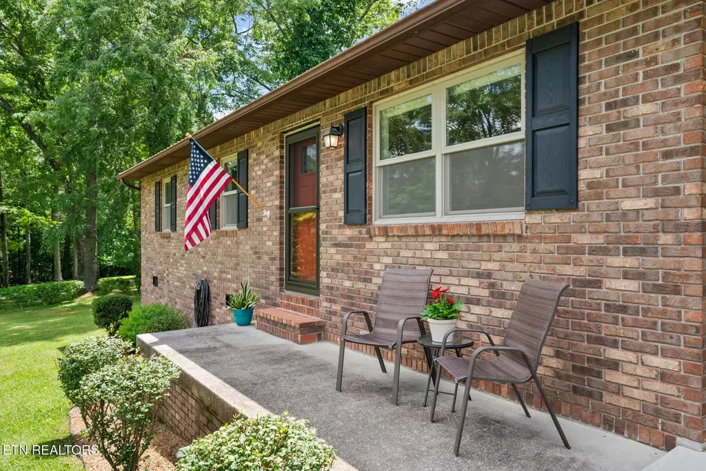 156 Pace Avenue Crossville TN 38555