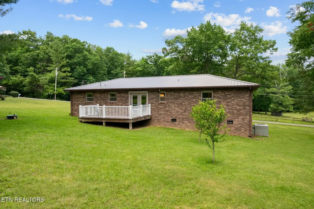 156 Pace Avenue Crossville TN 38555