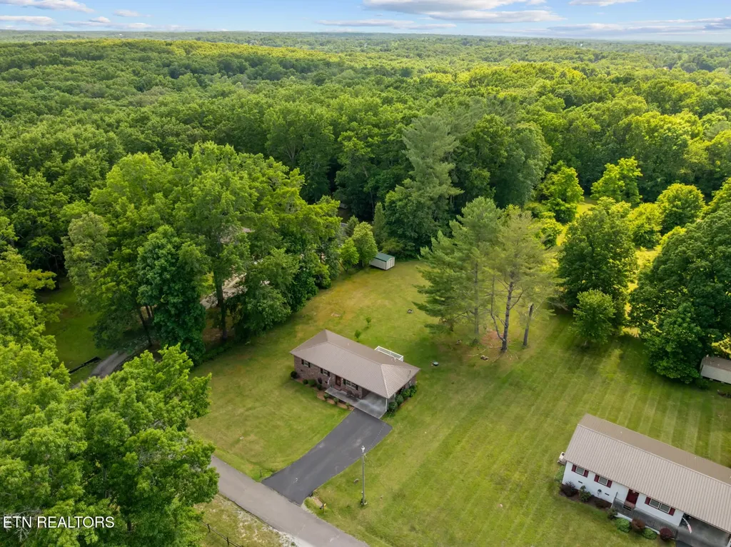 156 Pace Avenue Crossville TN 38555