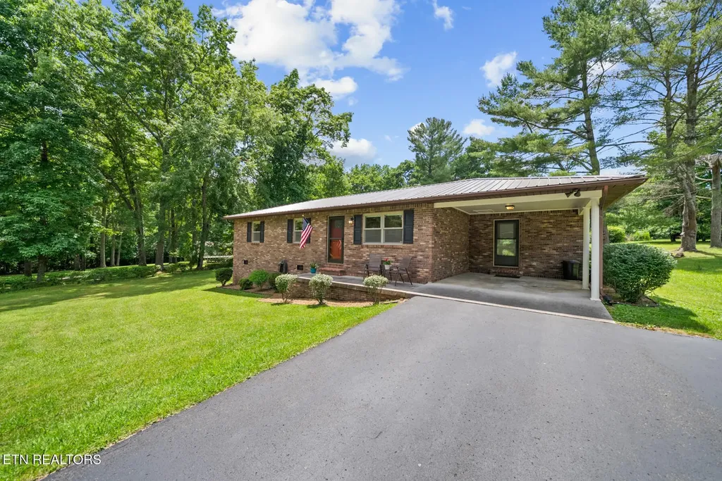 156 Pace Avenue Crossville TN 38555