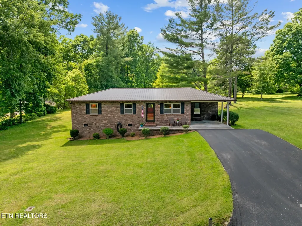 156 Pace Avenue Crossville TN 38555