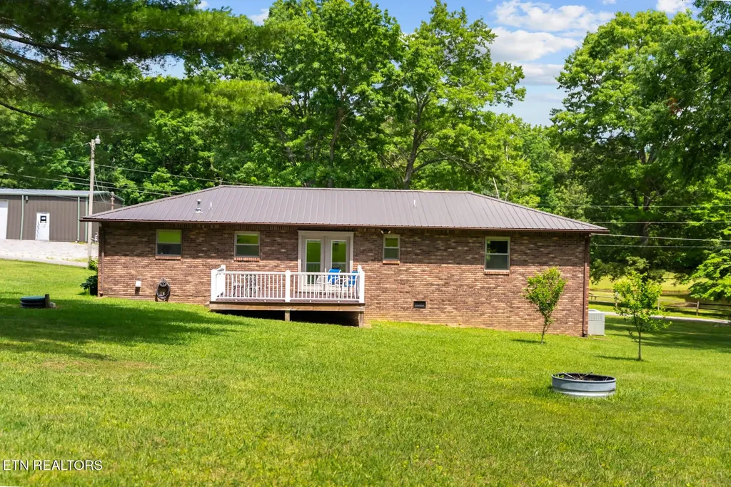 156 Pace Avenue Crossville TN 38555