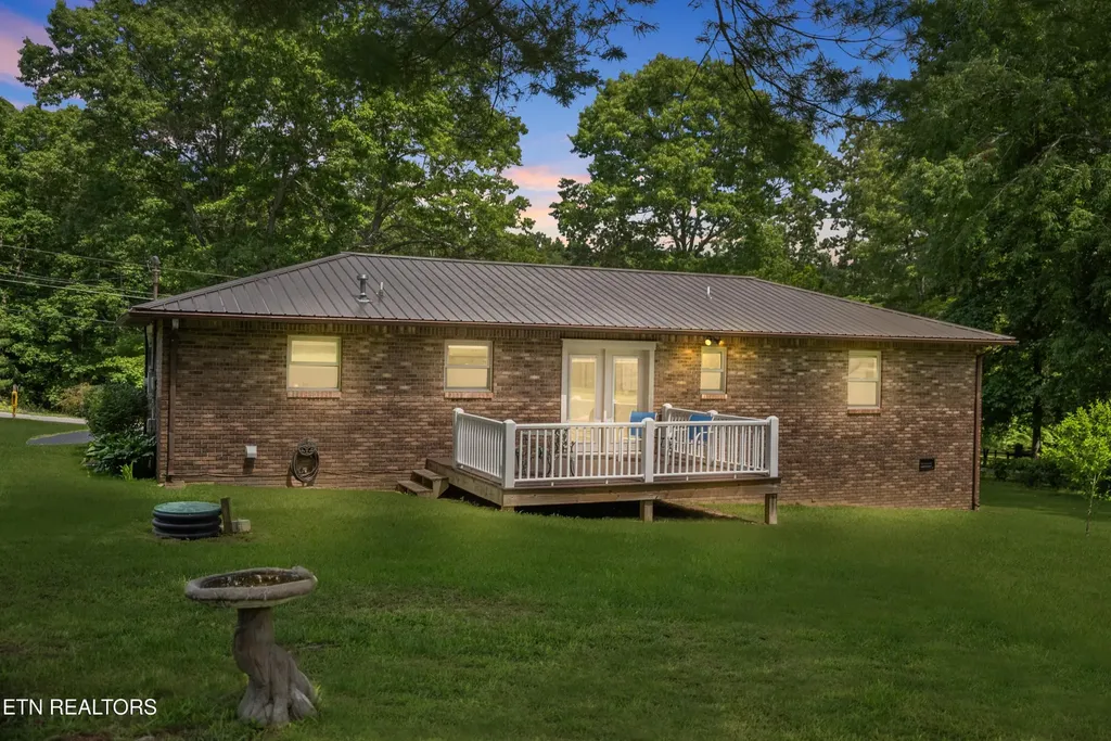156 Pace Avenue Crossville TN 38555