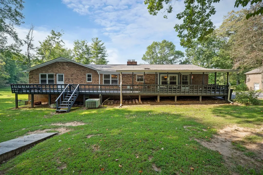 1791 Meadow Wood Drive Cookeville TN 38506