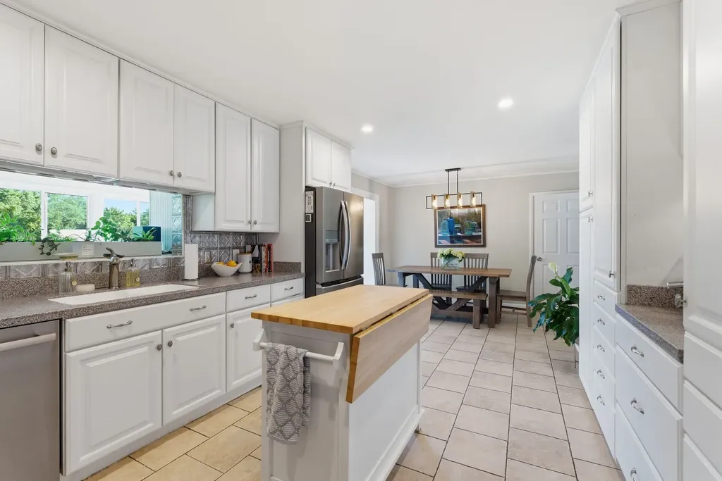 1907 Rosebank Avenue Nashville TN 37216