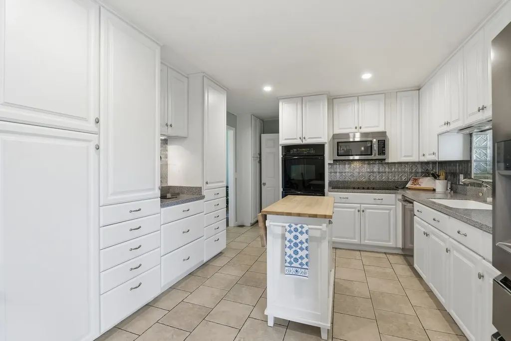 1907 Rosebank Avenue Nashville TN 37216