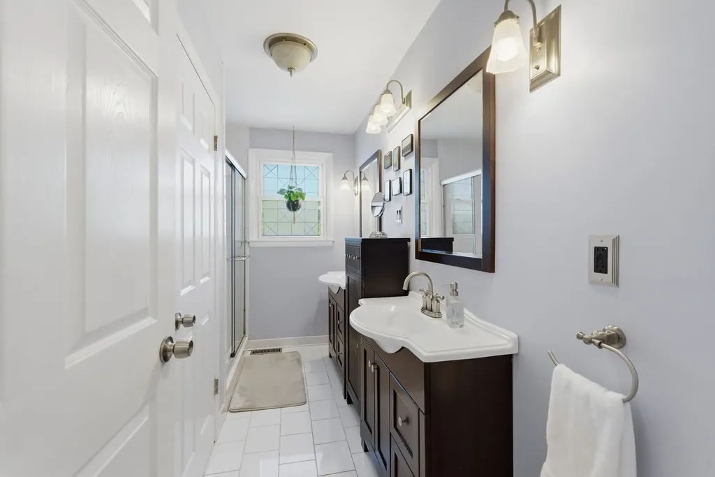 1907 Rosebank Avenue Nashville TN 37216