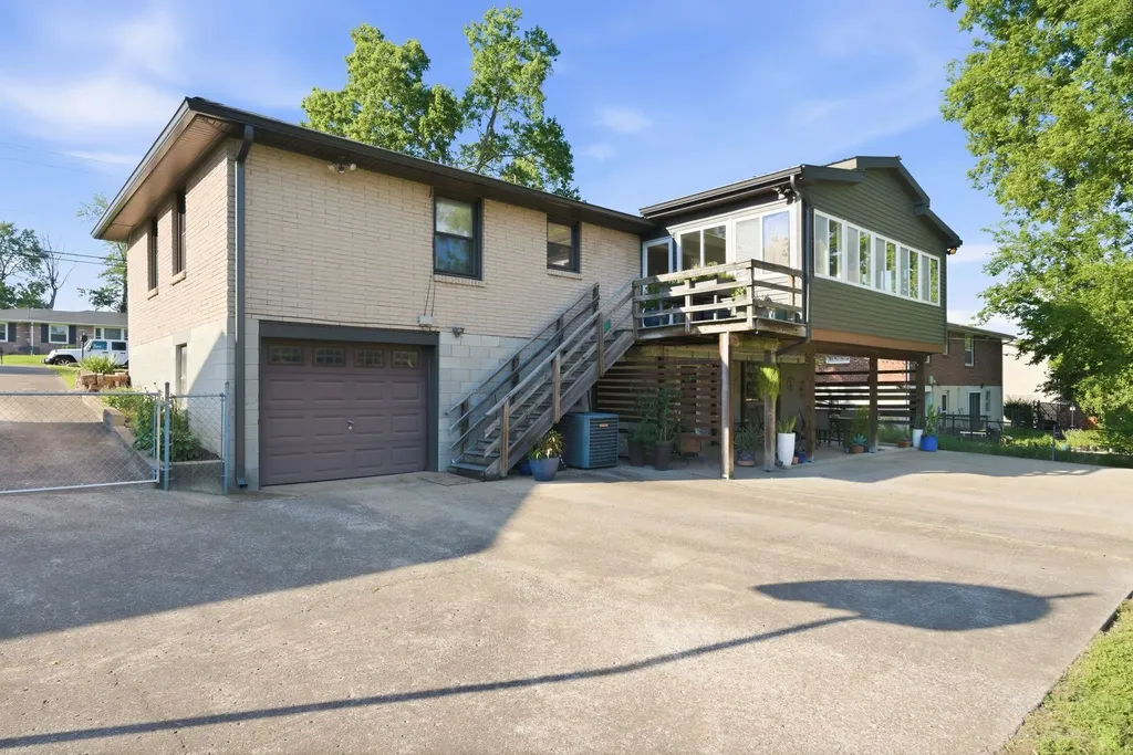 1907 Rosebank Avenue Nashville TN 37216