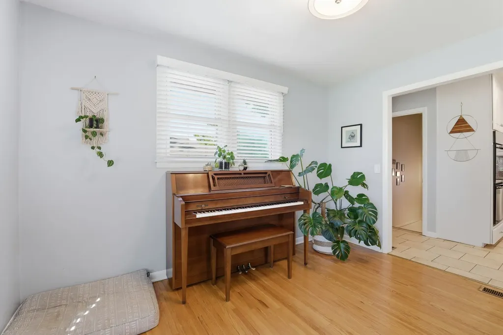1907 Rosebank Avenue Nashville TN 37216