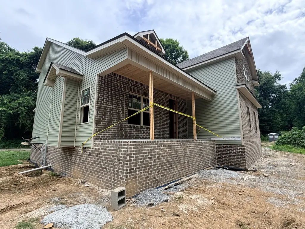 1066 Indian Creek Road Cumberland Furnace TN 37051