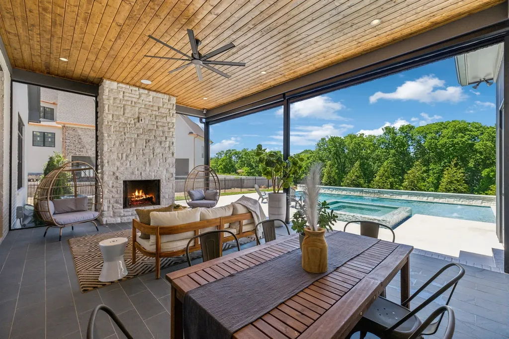 8104 Turning Point Drive Brentwood TN 37027