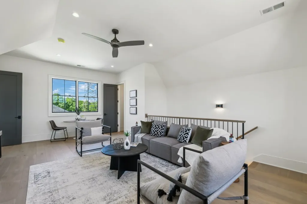 8104 Turning Point Drive Brentwood TN 37027