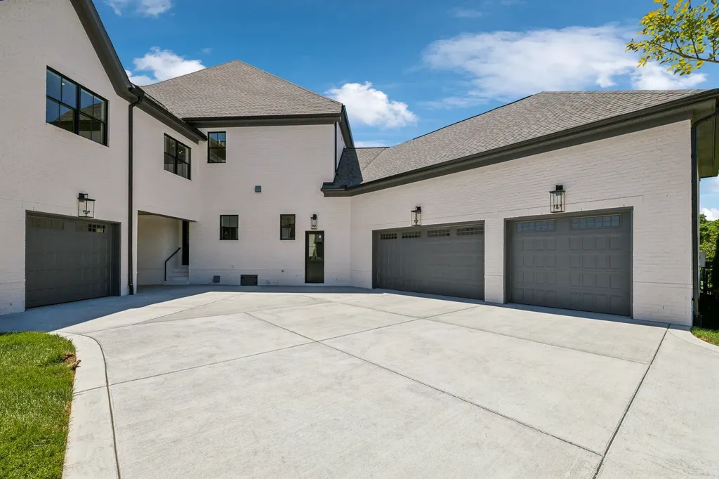 8104 Turning Point Drive Brentwood TN 37027