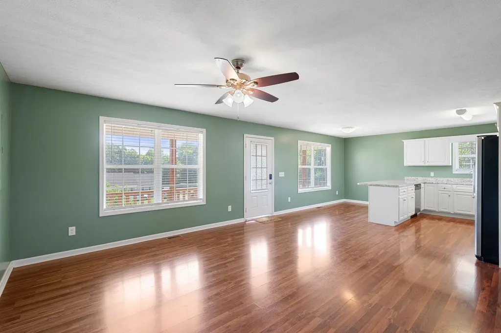 1529 Joanne Circle Lewisburg TN 37091