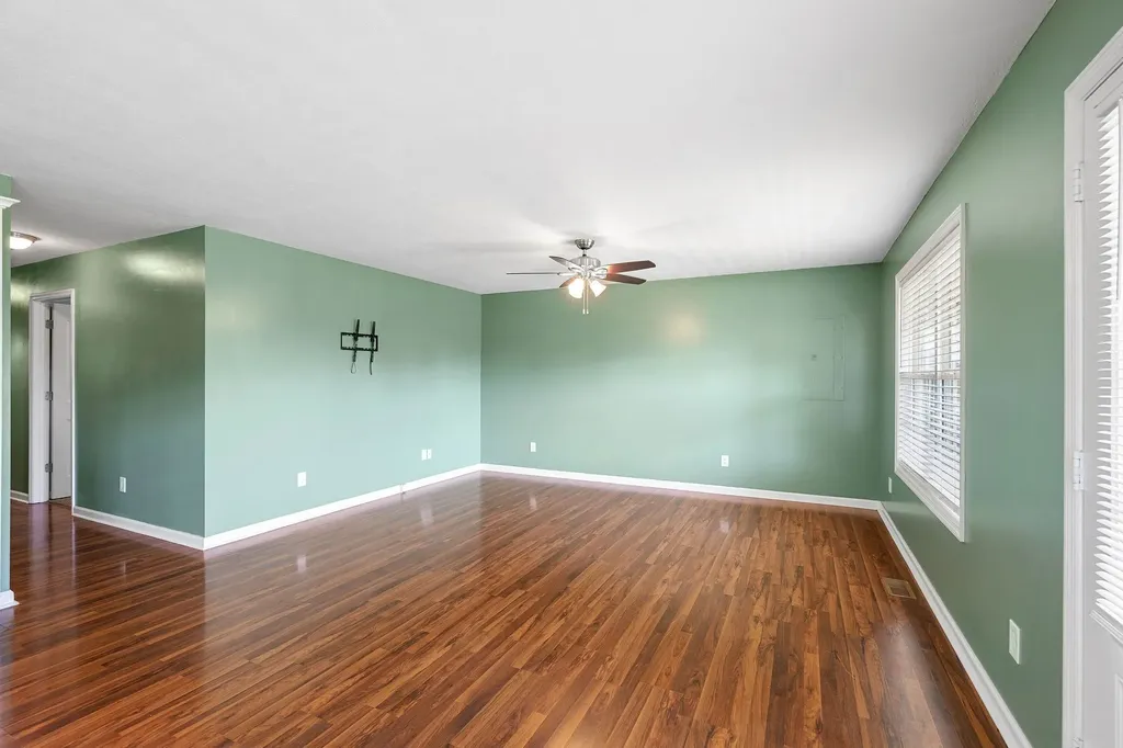 1529 Joanne Circle Lewisburg TN 37091