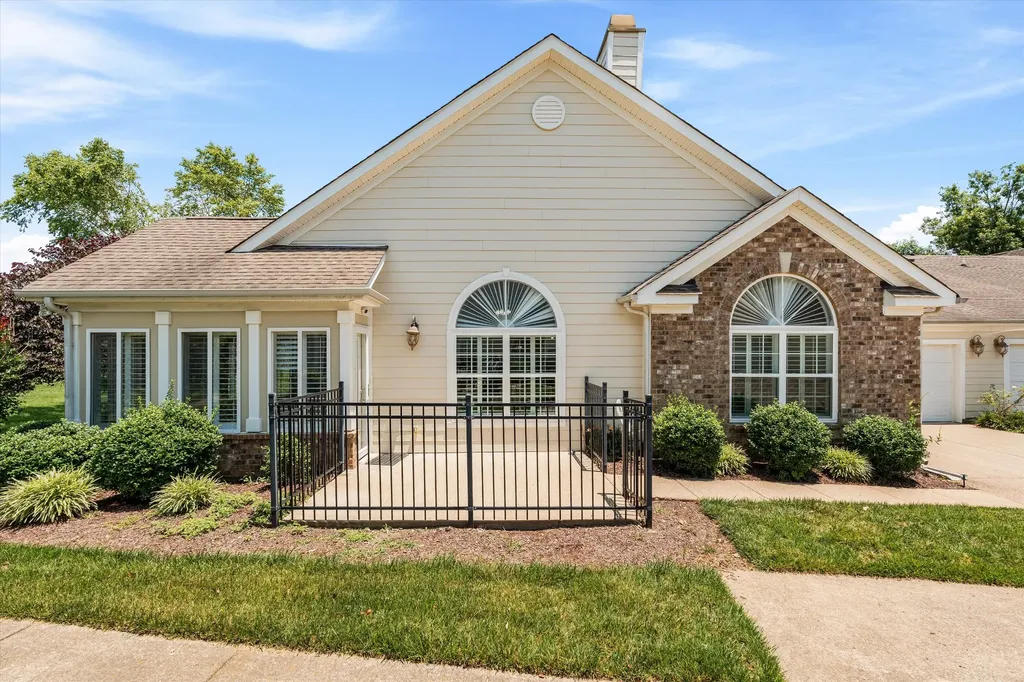 825 Browns Lane Gallatin TN 37066