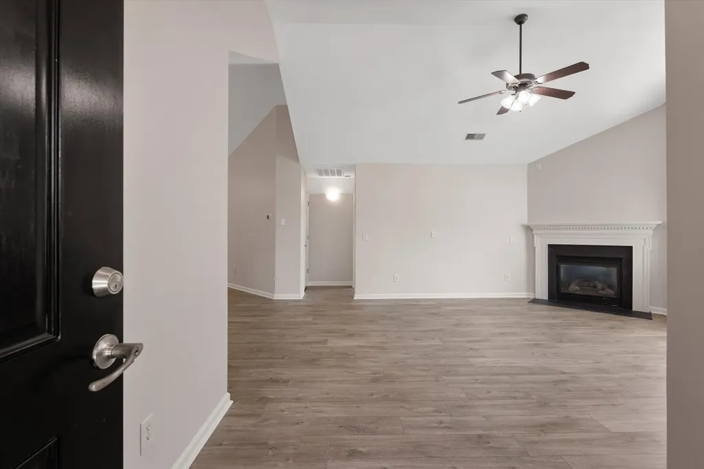 825 Browns Lane Gallatin TN 37066