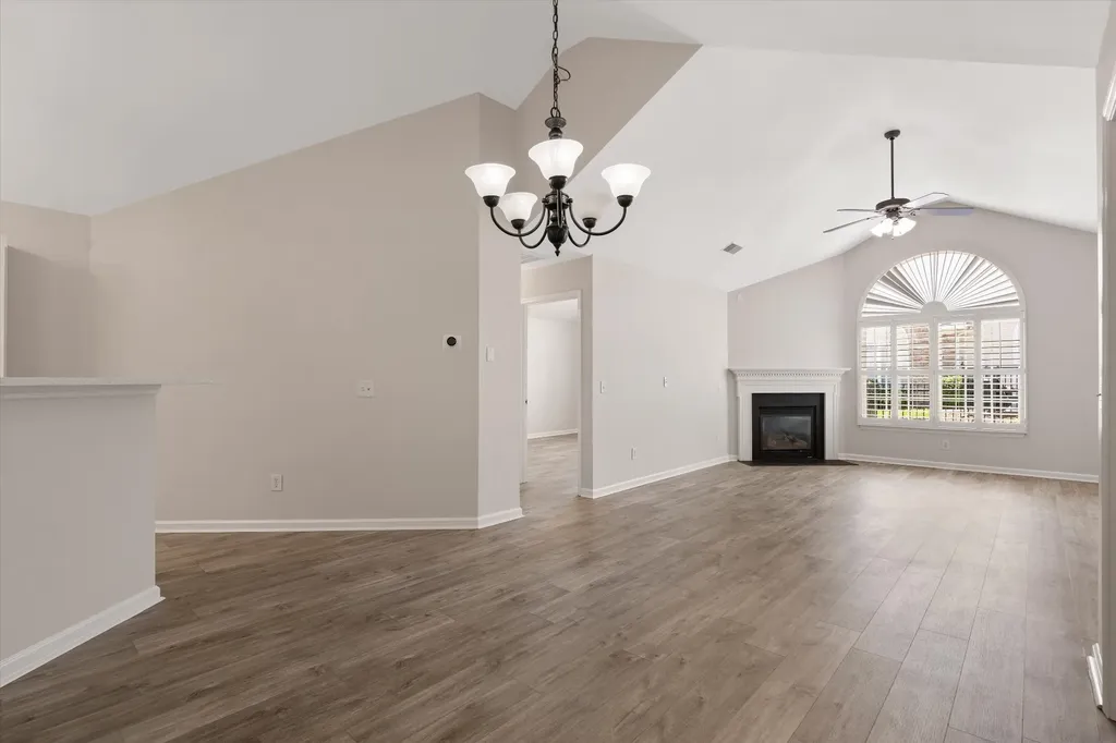 825 Browns Lane Gallatin TN 37066