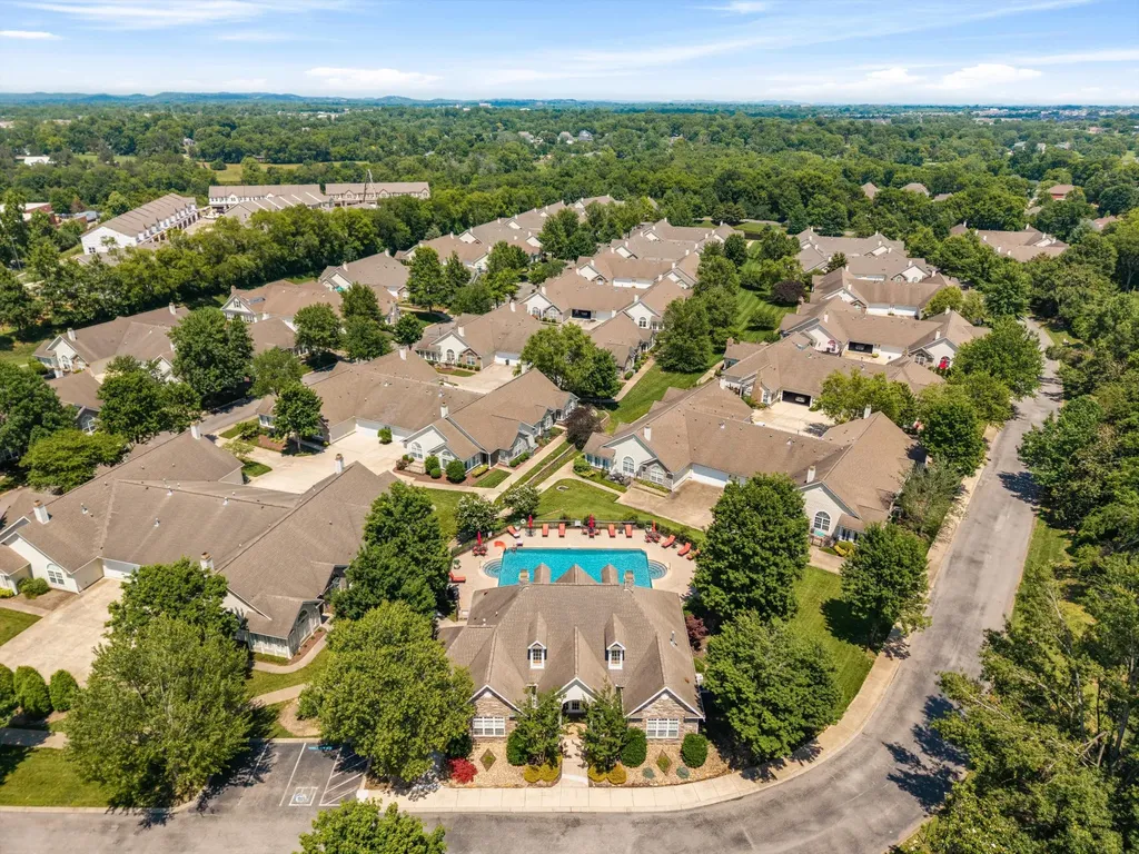 825 Browns Lane Gallatin TN 37066