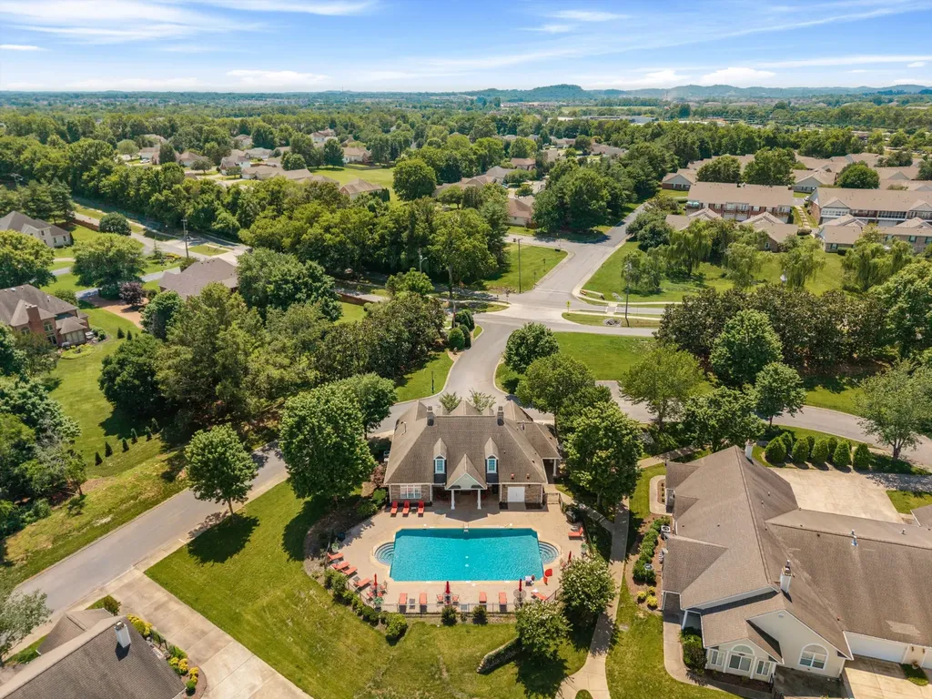 825 Browns Lane Gallatin TN 37066