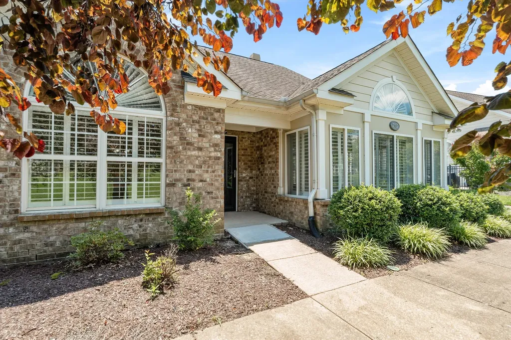 825 Browns Lane Gallatin TN 37066