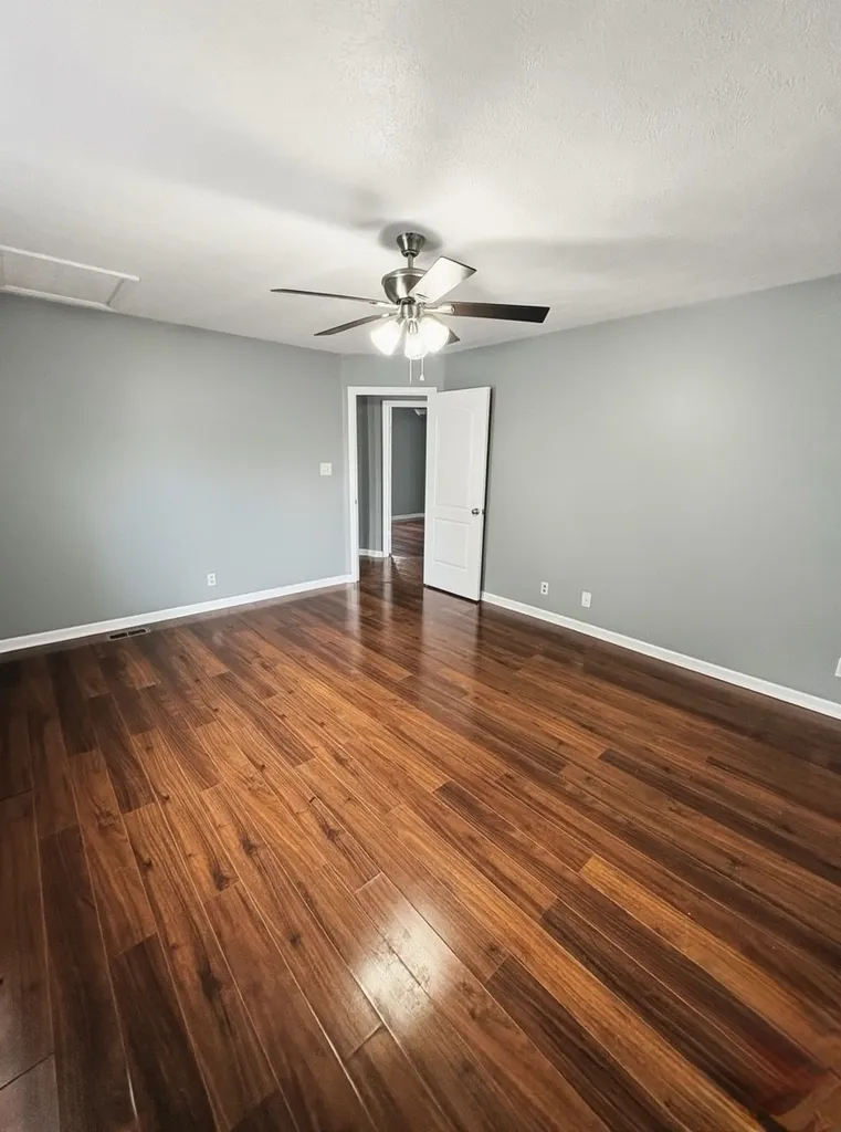 1569 Apache Way Clarksville TN 37042