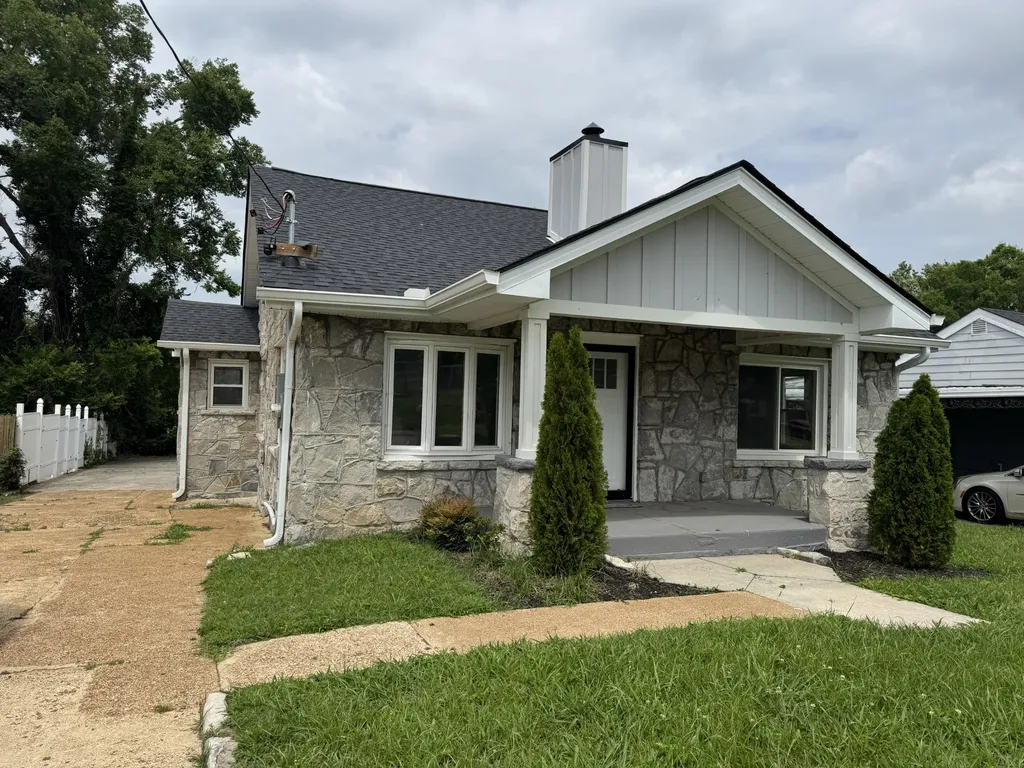 2003 26th Ave, N Nashville TN 37208