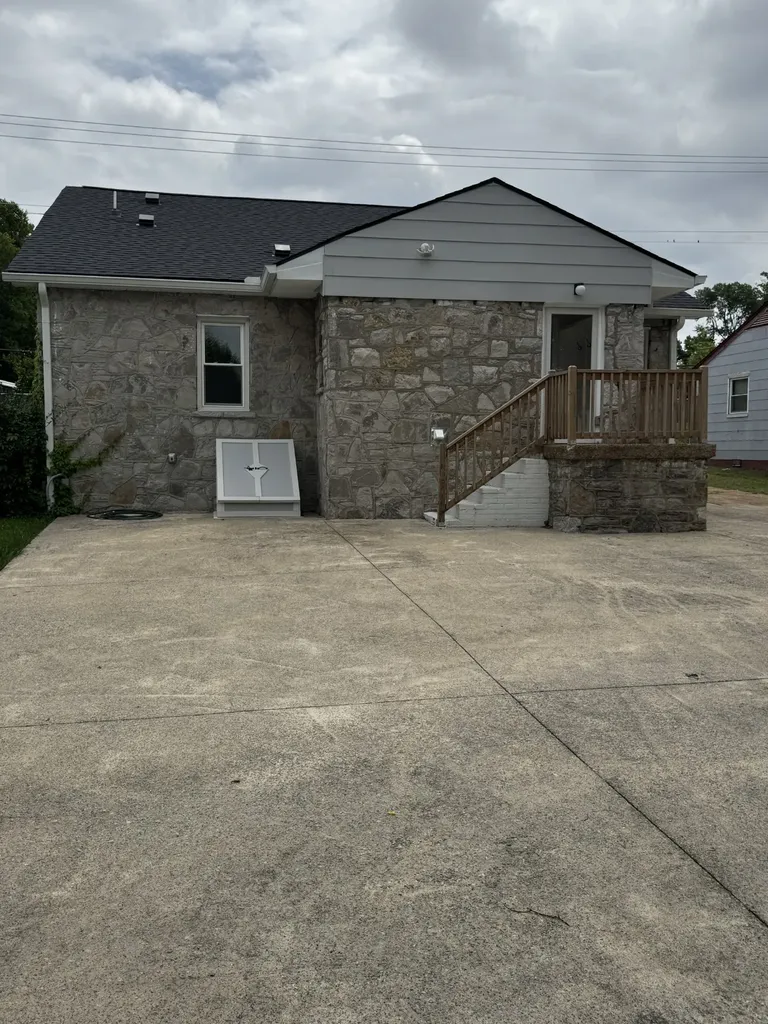 2003 26th Ave, N Nashville TN 37208
