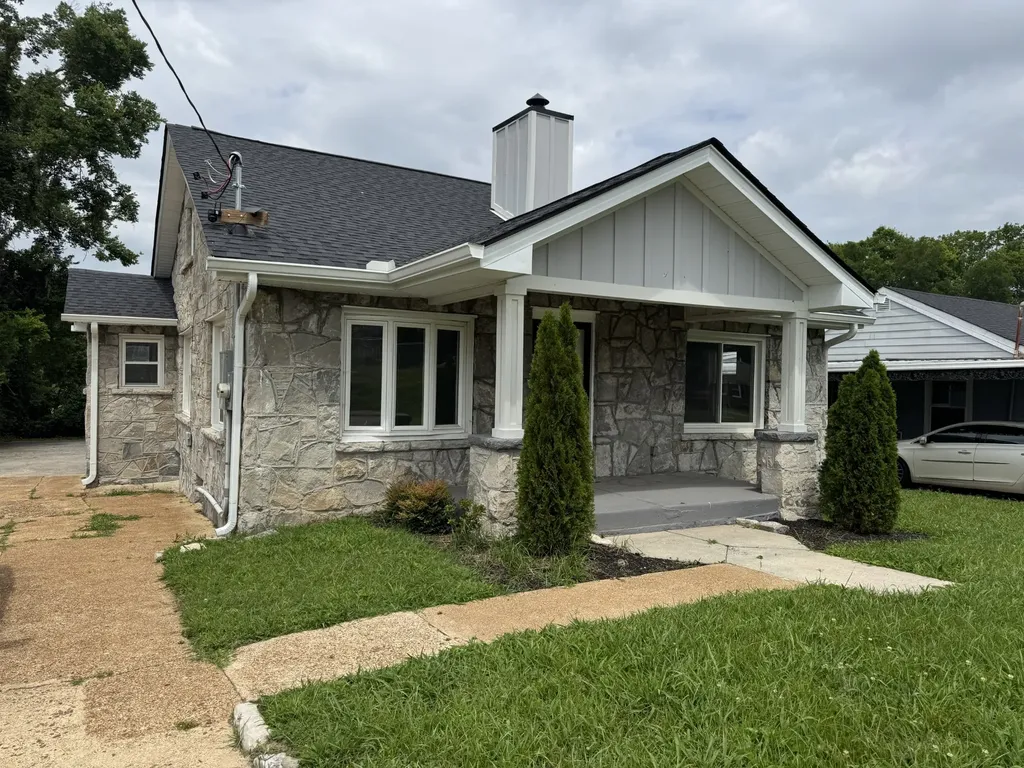 2003 26th Ave, N Nashville TN 37208
