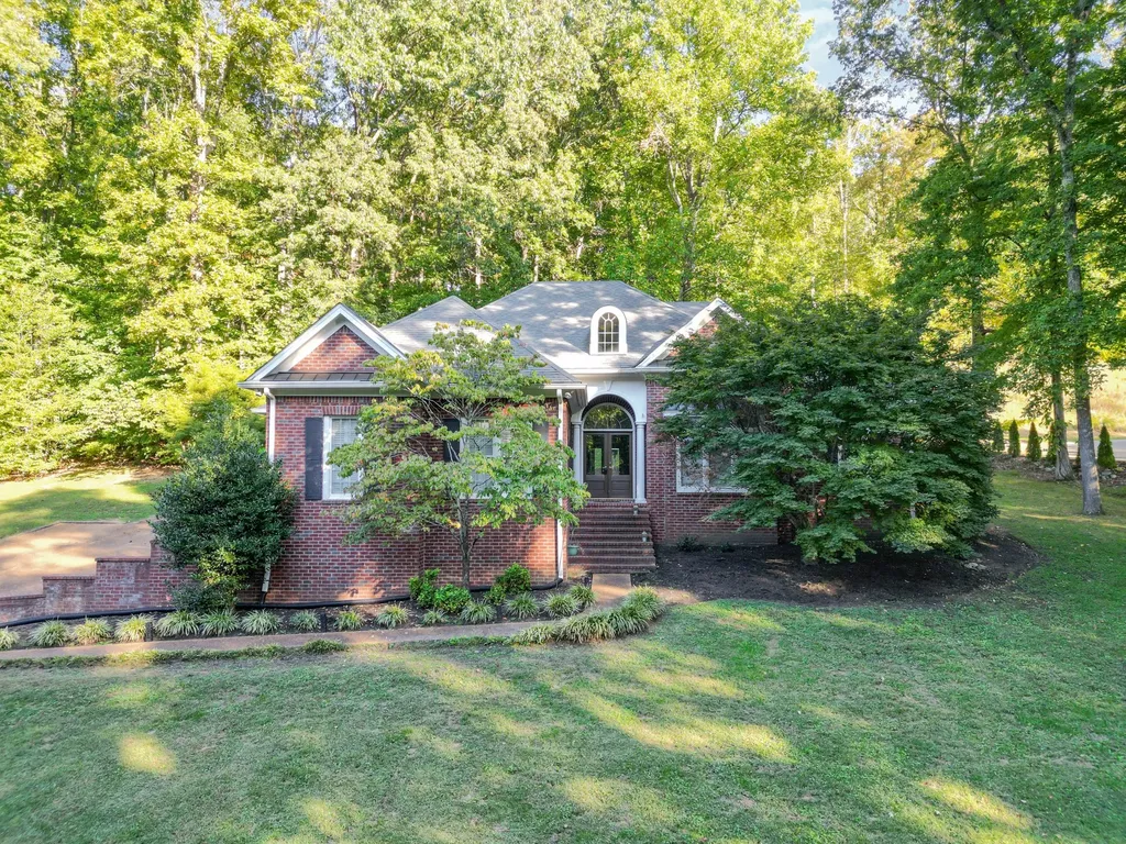 256 Scenic Drive Dickson TN 37055