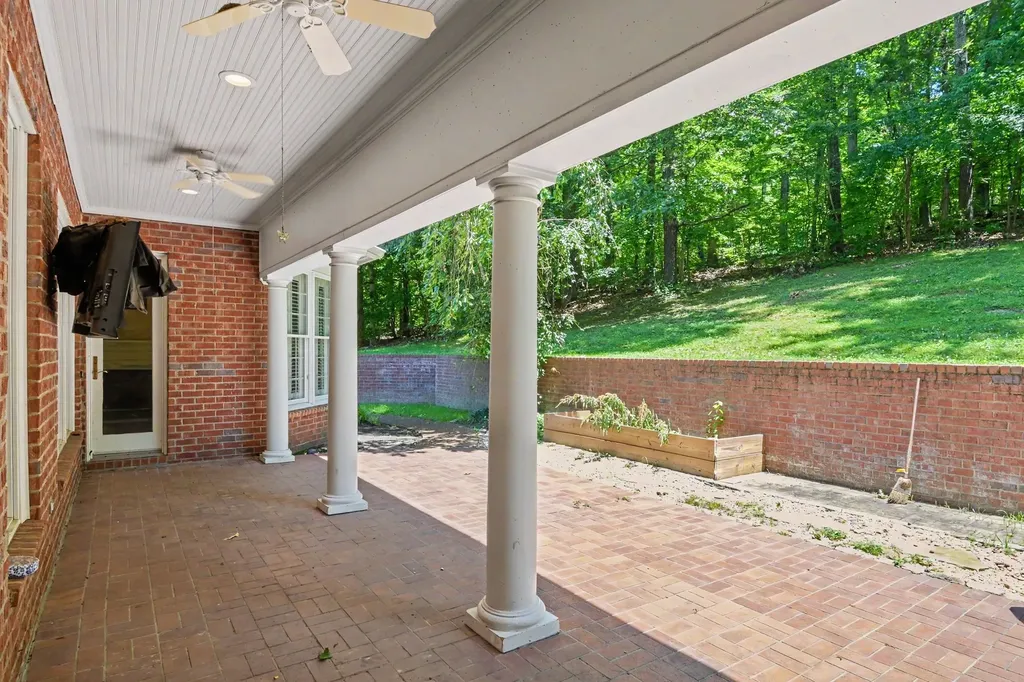 256 Scenic Drive Dickson TN 37055