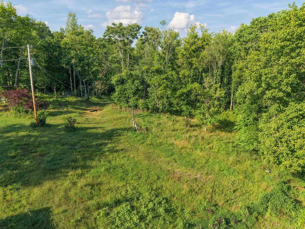 1098 Ewing Albright Road Ashland City TN 37015