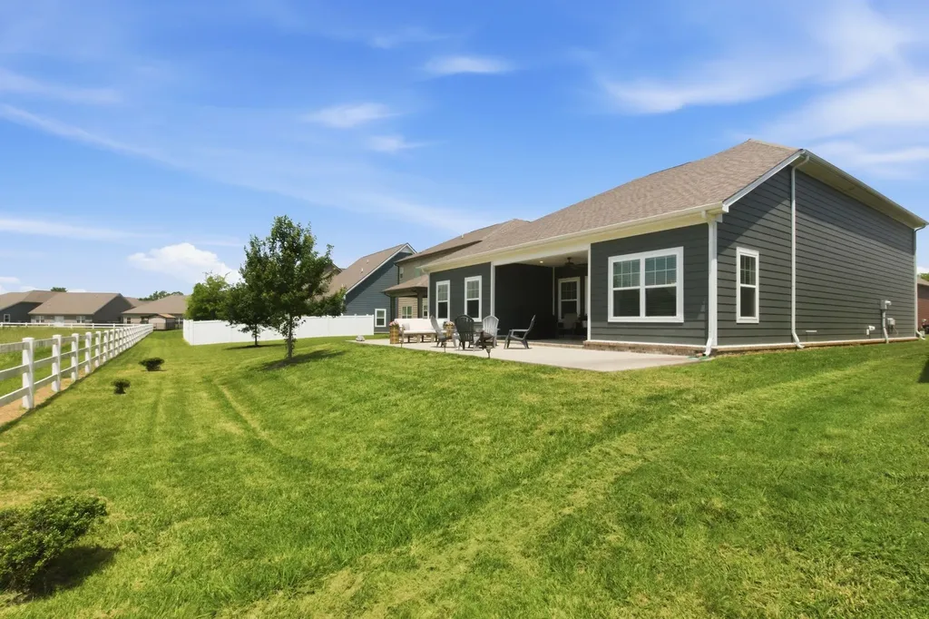 2424 Hollis Drive Murfreesboro TN 37127