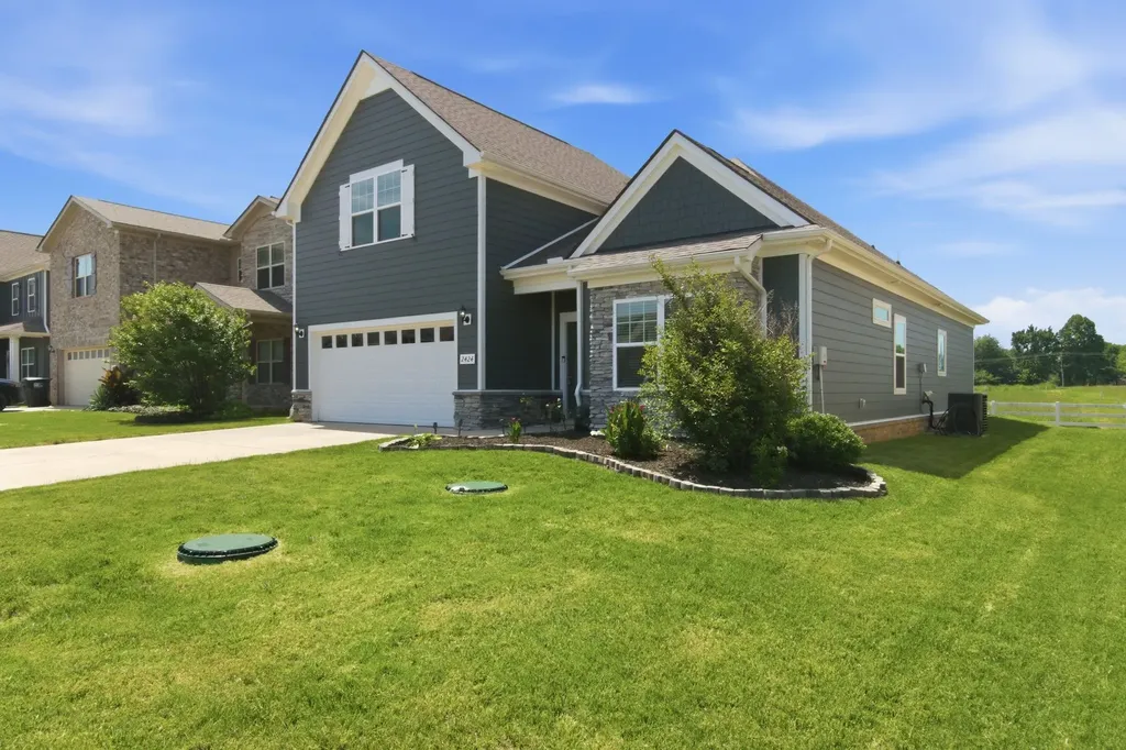 2424 Hollis Drive Murfreesboro TN 37127
