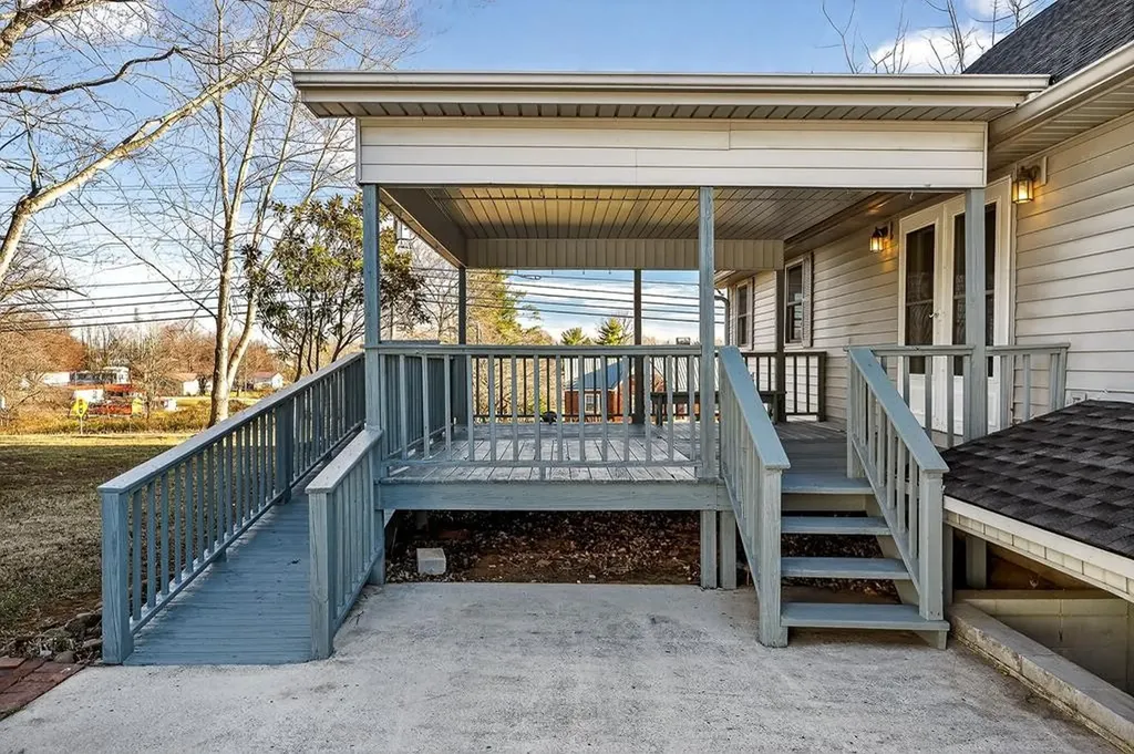 503 S Pine Street Monterey TN 38574