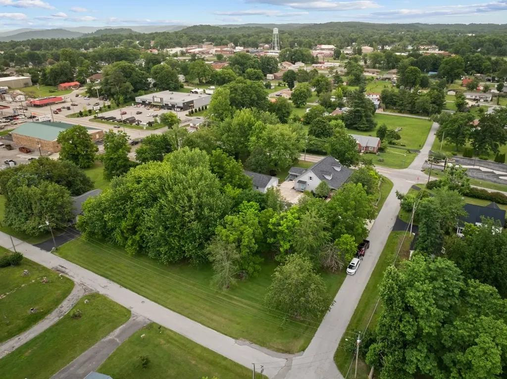 503 S Pine Street Monterey TN 38574