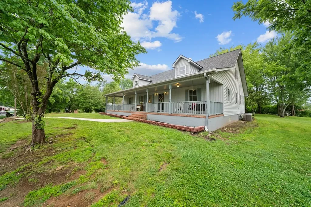 503 S Pine Street Monterey TN 38574