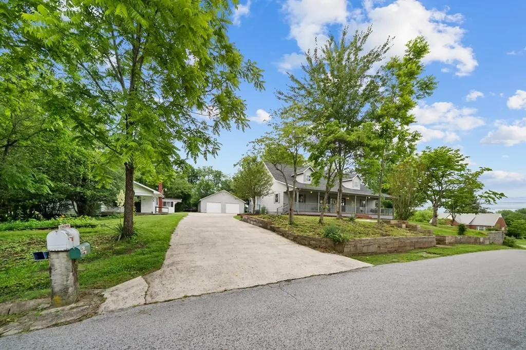 503 S Pine Street Monterey TN 38574