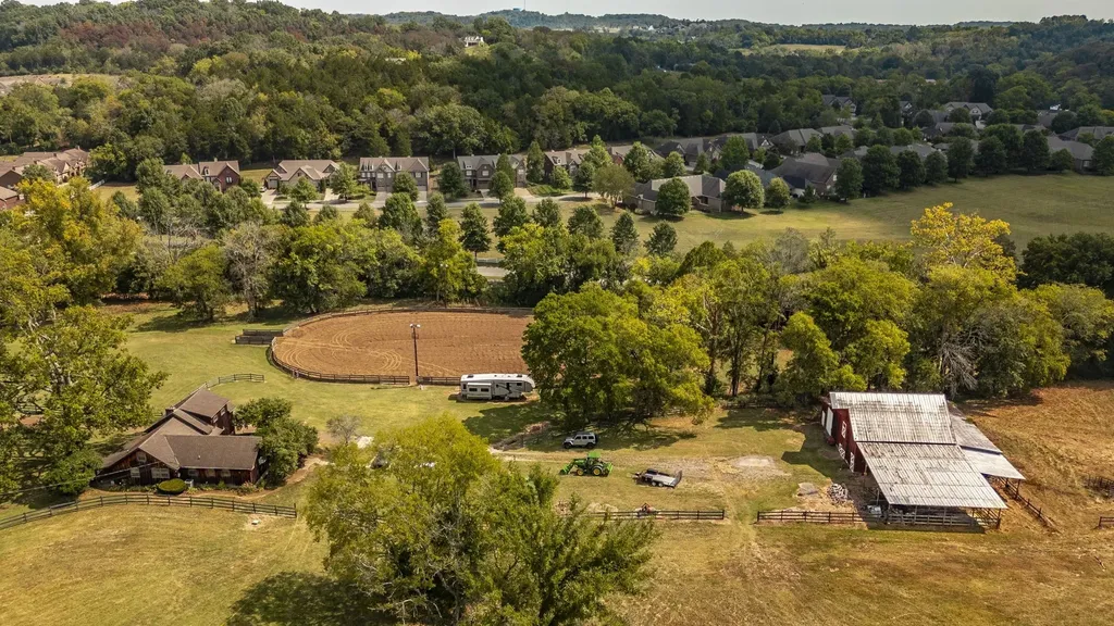 755 Long Hollow Pike Goodlettsville TN 37072