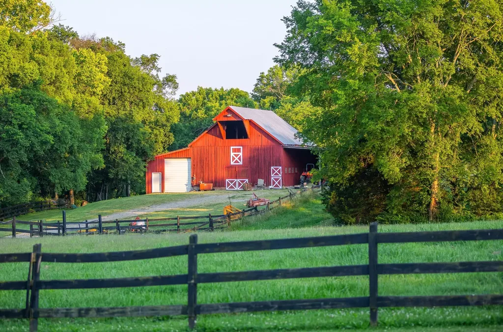 755 Long Hollow Pike Goodlettsville TN 37072