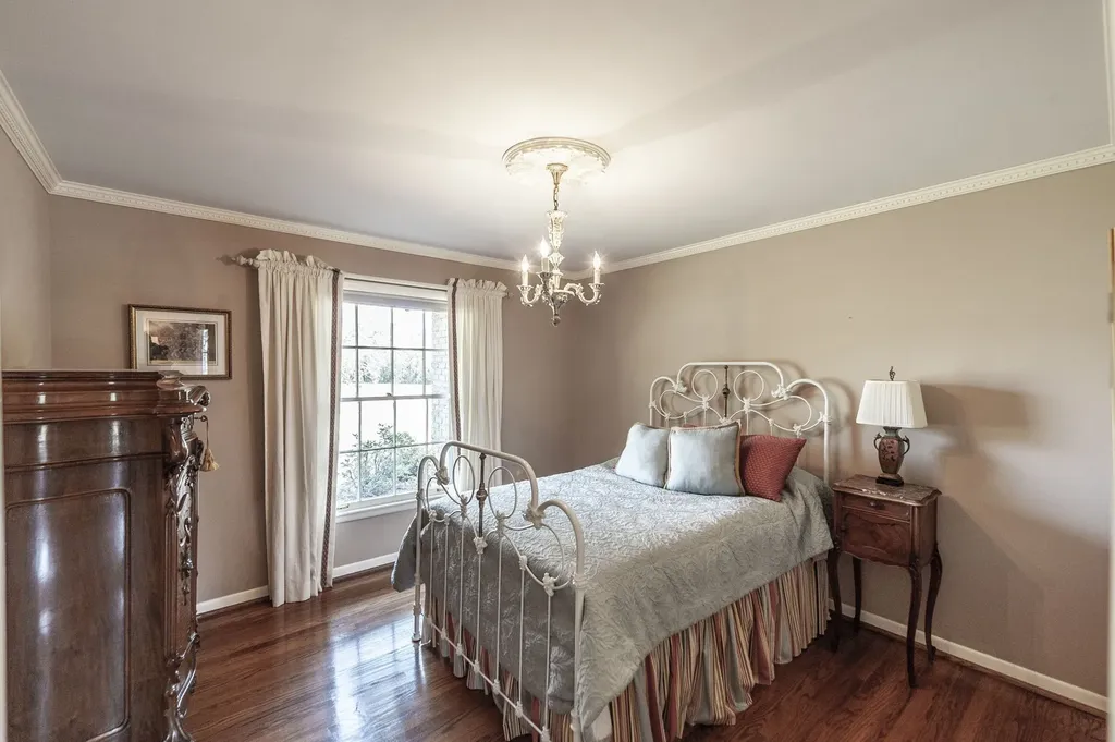 755 Long Hollow Pike Goodlettsville TN 37072
